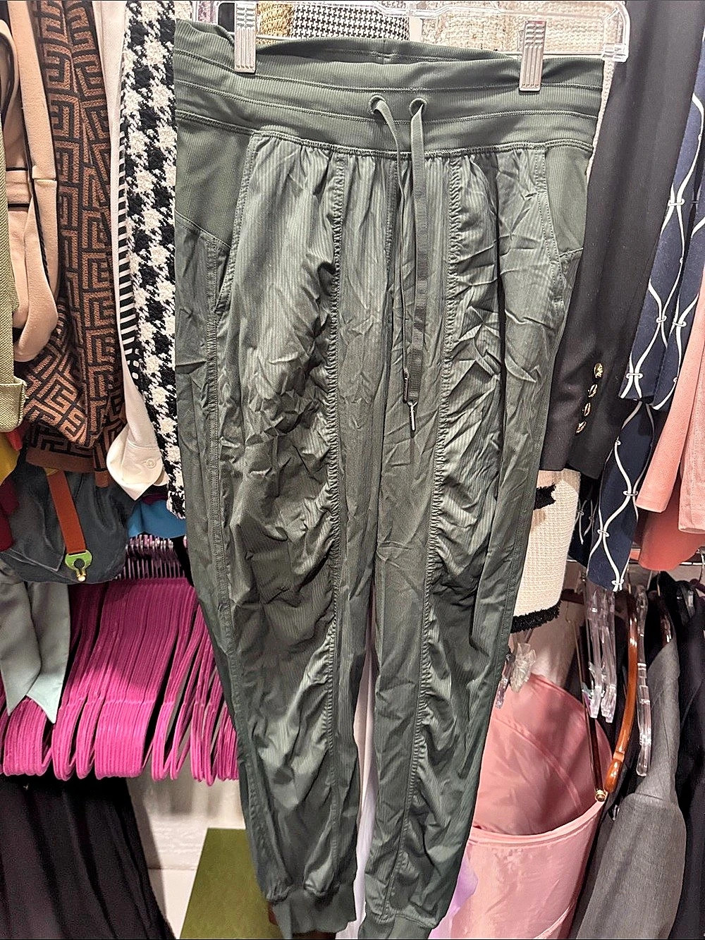Lululemon Dance Studio Mid-Rise Jogger Full Length Green Full Length Joggers